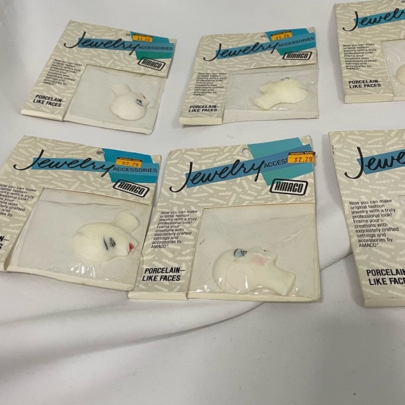 VTG AMACO Friendly Plastic jewelry accessories ‘porcelain-like faces’ lot of 9 - Picture 2 of 6